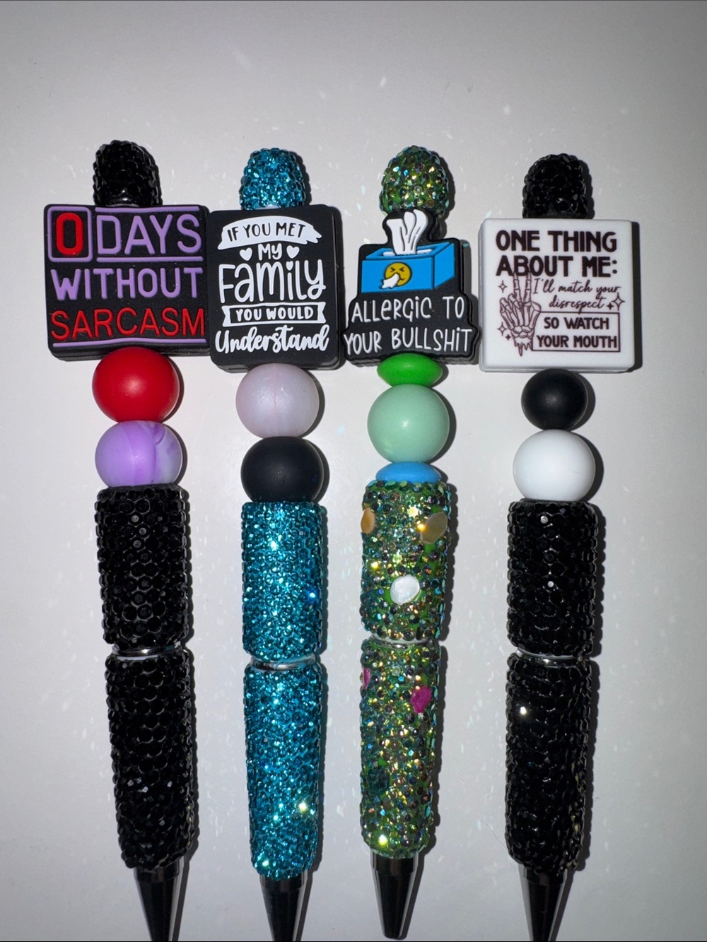 (1) Handmade beaded pen - Picture 4 of 4